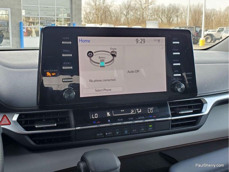 Used 2024 Toyota Sienna LE