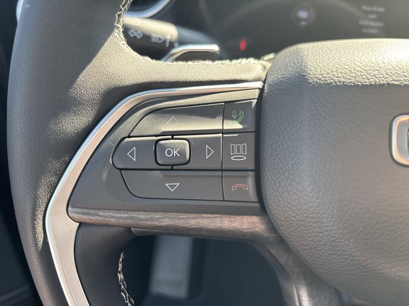 New 2025 Jeep Grand Cherokee Limited 4x4Image 24