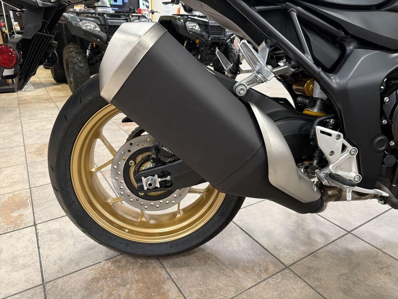 New 2026 Honda CB1000 HORNET SP Image 21