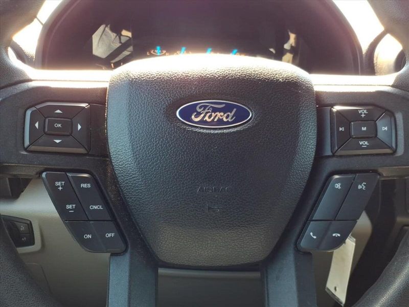 2016 Ford F-150 XL photo 28
