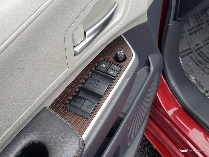 Used 2024 Toyota Sienna XLE