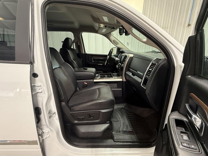 Used 2015 RAM 1500 LaramieImage 8