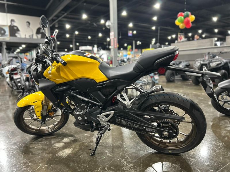 New 2025 Honda CB300R ABS Image 32