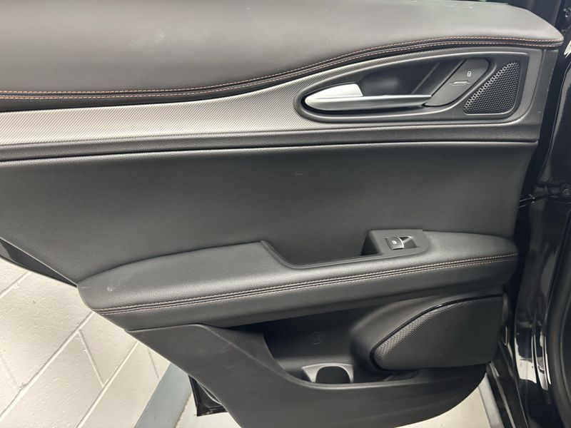 New 2025 Alfa Romeo Stelvio Intensa AwdImage 13