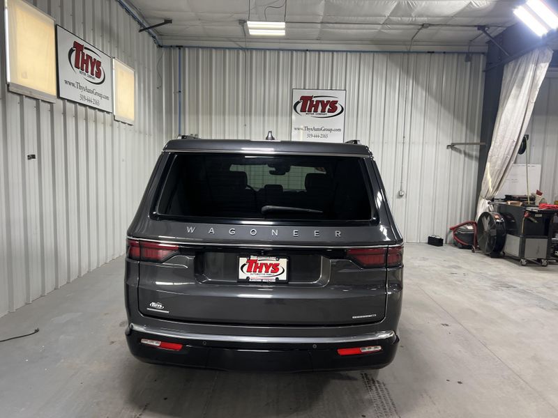 2022 Jeep Wagoneer Series IImage 6