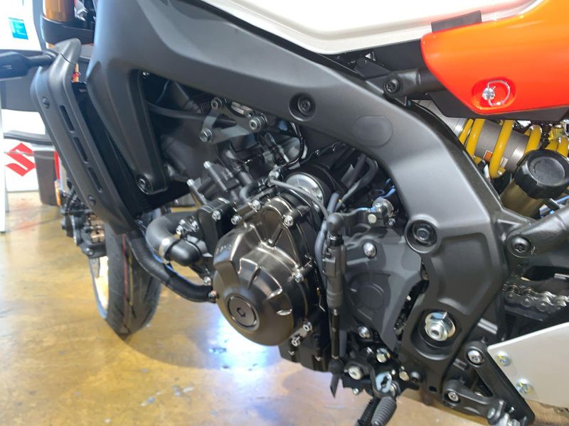 New 2025 Yamaha XSR900 Image 17