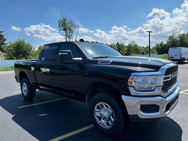 2024 RAM 2500 Tradesman Crew Cab 4x4 6