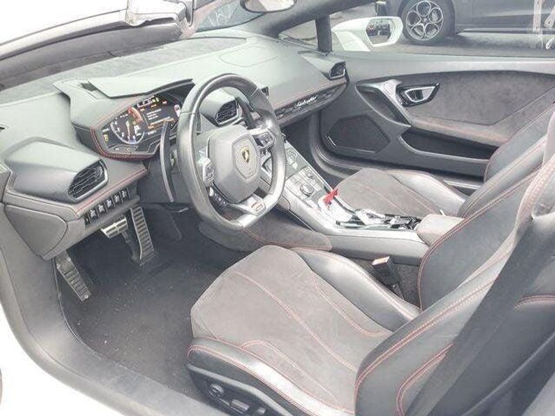 2017 Lamborghini Huracan Spyder photo 13
