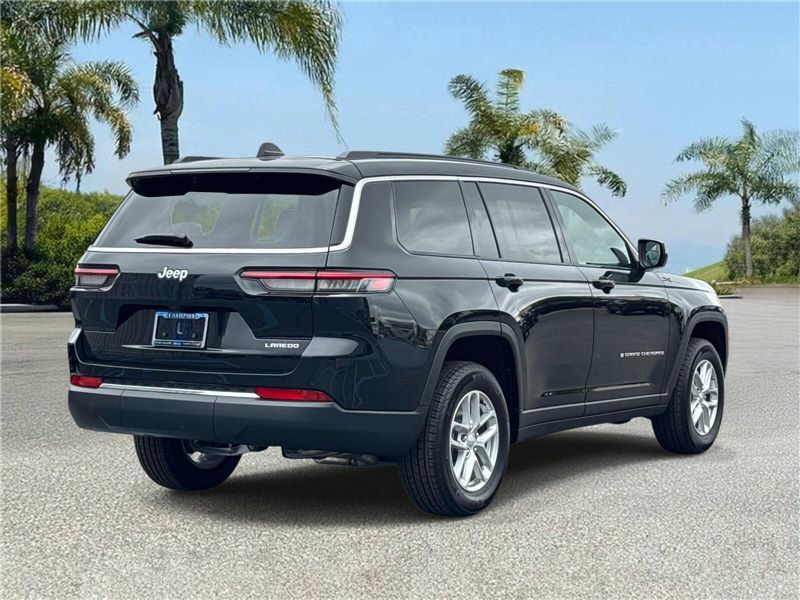 New 2026 Jeep Grand Cherokee L Laredo 4x2