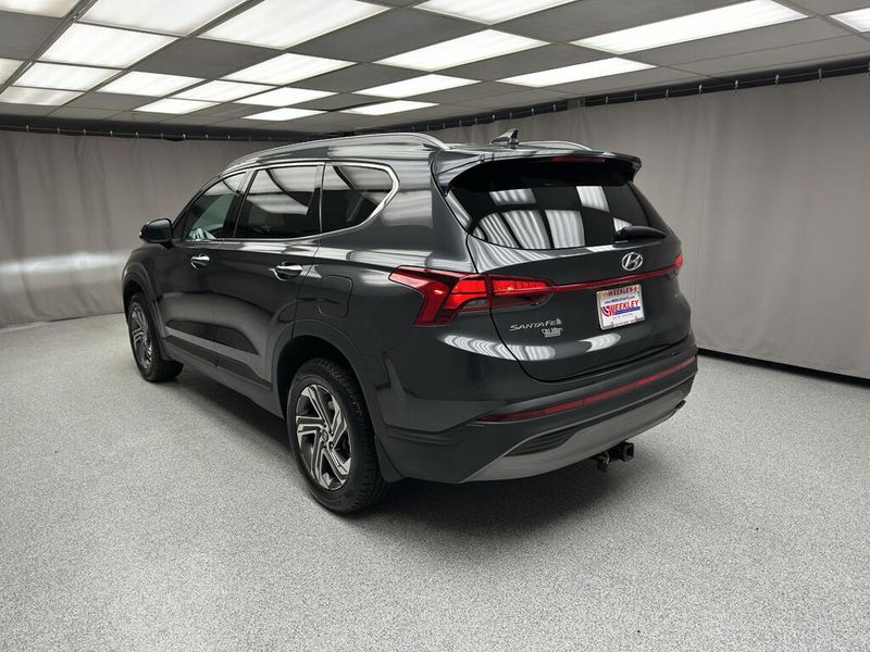 Used 2023 Hyundai Santa Fe SELImage 2