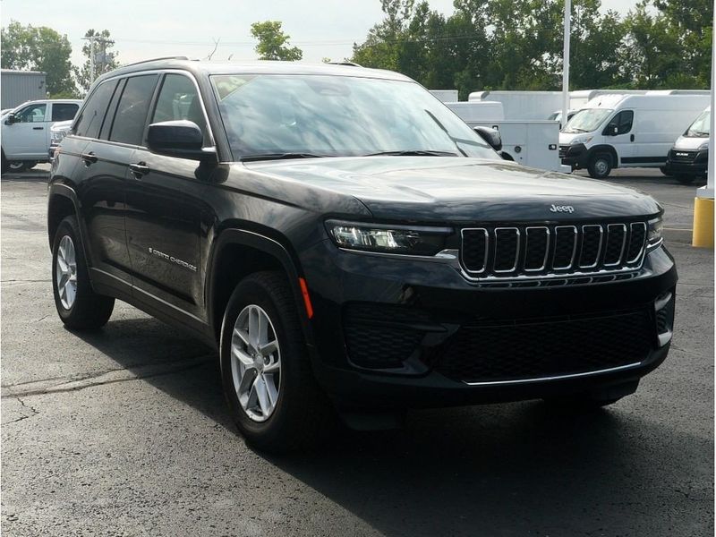 2024 Jeep Grand Cherokee Laredo X 4x4Image 8