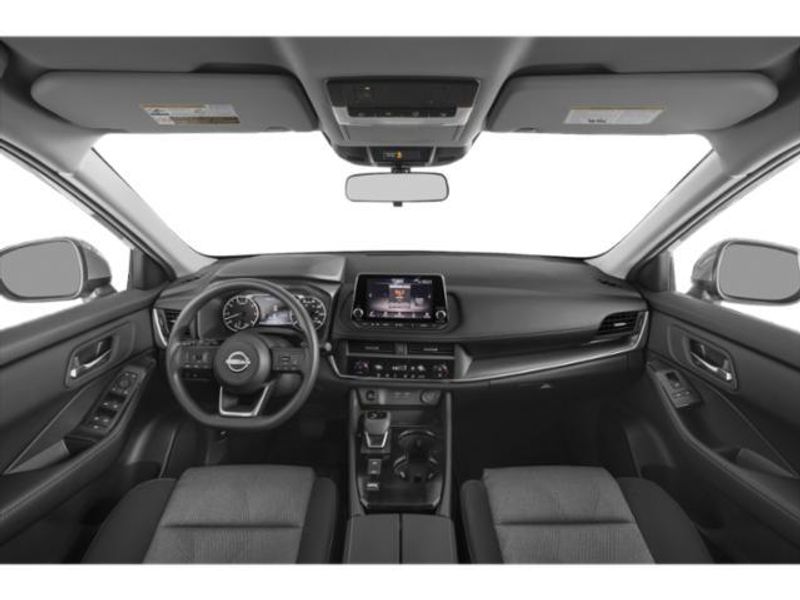 2025 Nissan Rogue SV photo 8