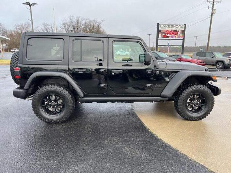 2025 Jeep Wrangler 4-door WillysImage 8