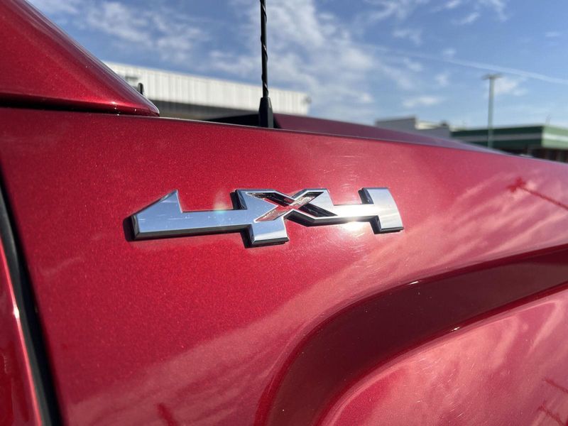 2019 Gmc Sierra 1500 Limited SLE photo 3