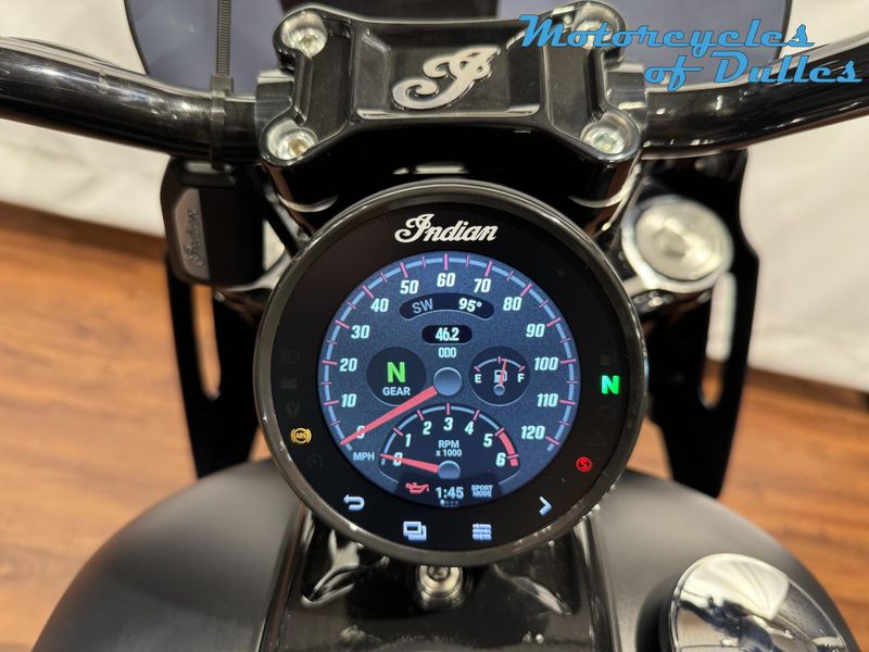 New 2025 Indian Motorcycle Sport Chief Image 10