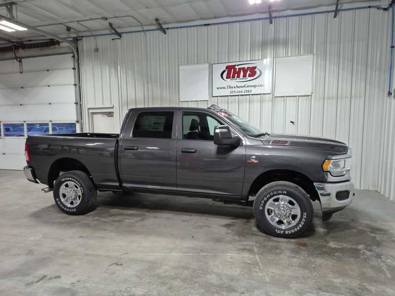 2024 RAM 2500 Tradesman Crew Cab 4x4 6