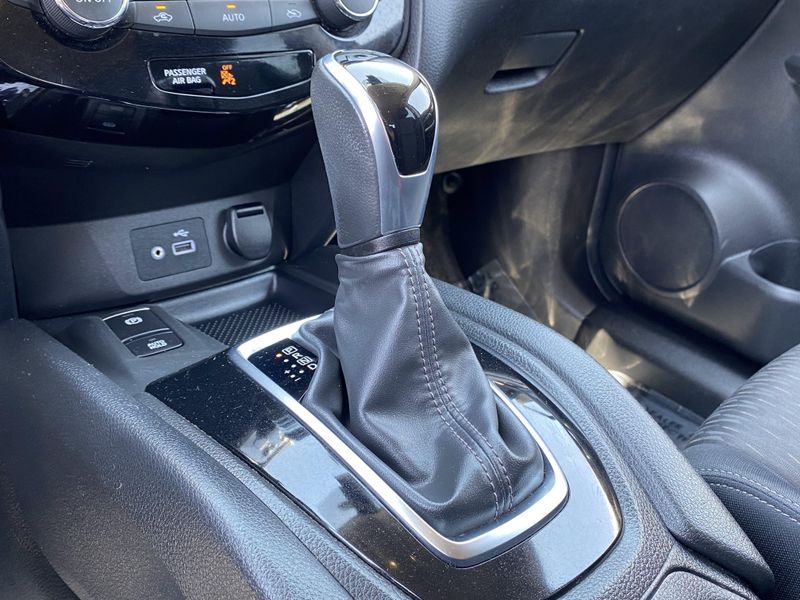 2019 Nissan Rogue SVImage 25