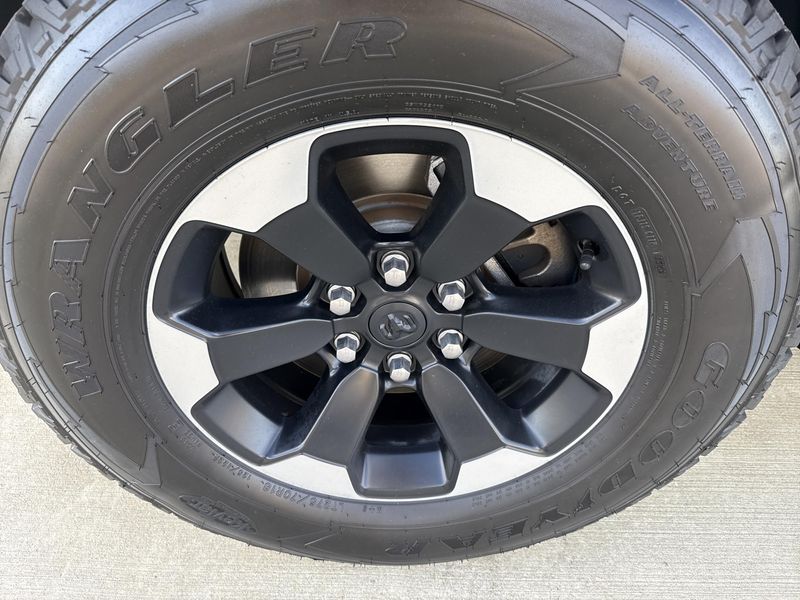 Used 2019 RAM 1500 RebelImage 18