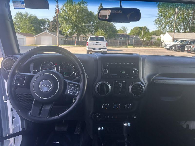2017 Jeep Wrangler Unlimited SportImage 15