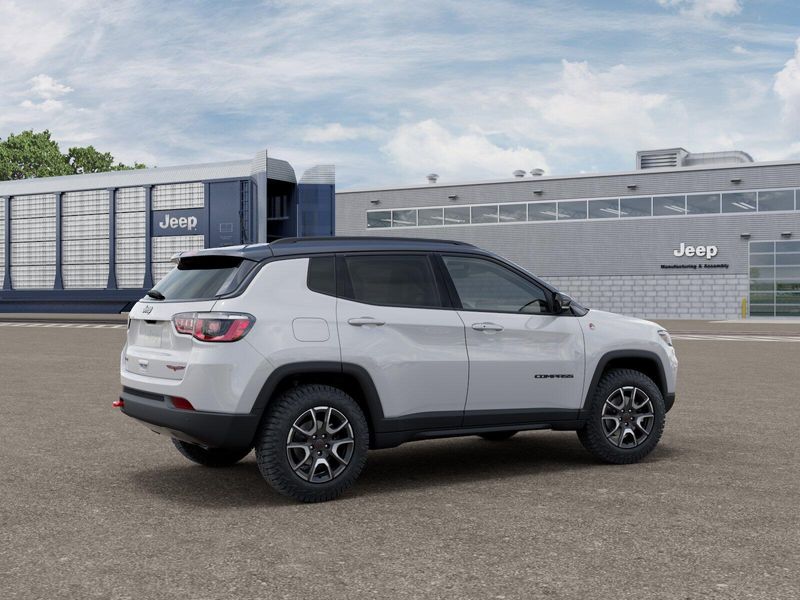 New 2026 Jeep Compass Trailhawk 4x4Image 4