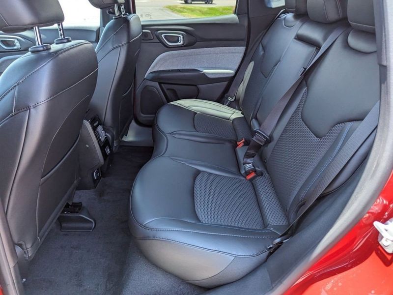 2023 Jeep Compass Latitude 4x4Image 29