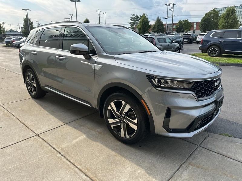 Used 2023 Kia Sorento Hybrid EXImage 3