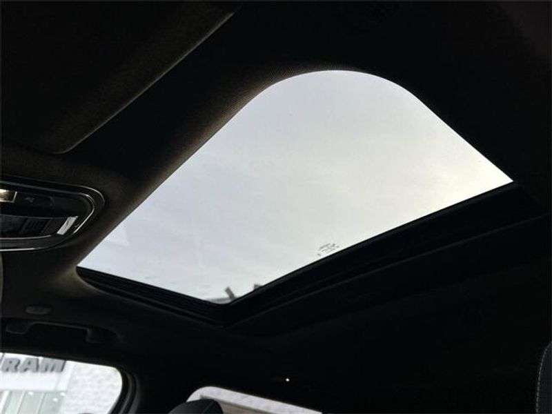 New 2025 Jeep Grand Cherokee Laredo X 4x2Image 17