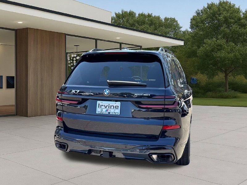 New 2027 BMW X7 xDrive40iImage 9