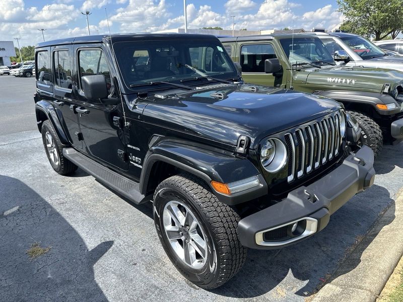 2022 Jeep Wrangler Unlimited SaharaImage 3