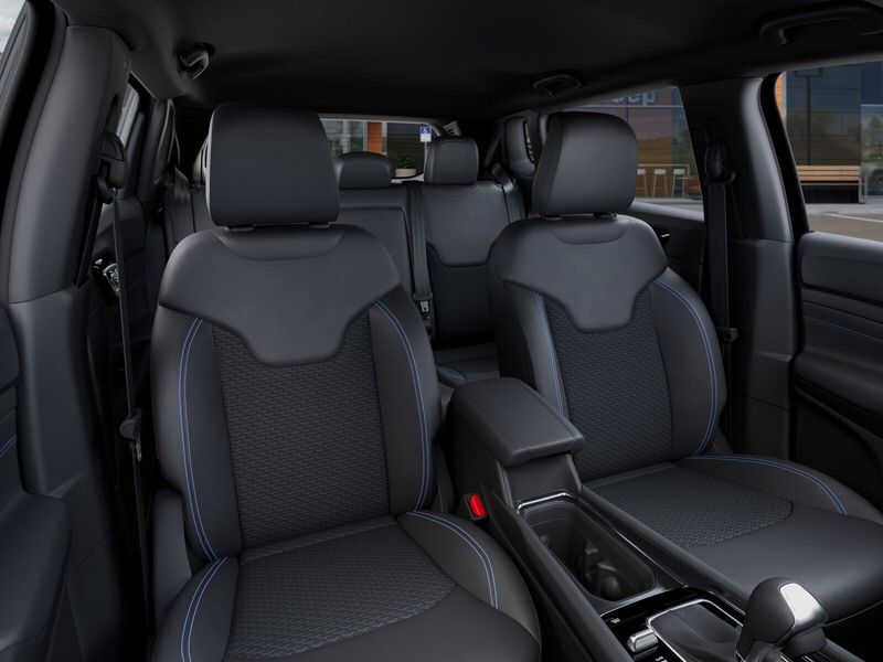 New 2026 Jeep Compass Latitude Altitude 4x4Image 16