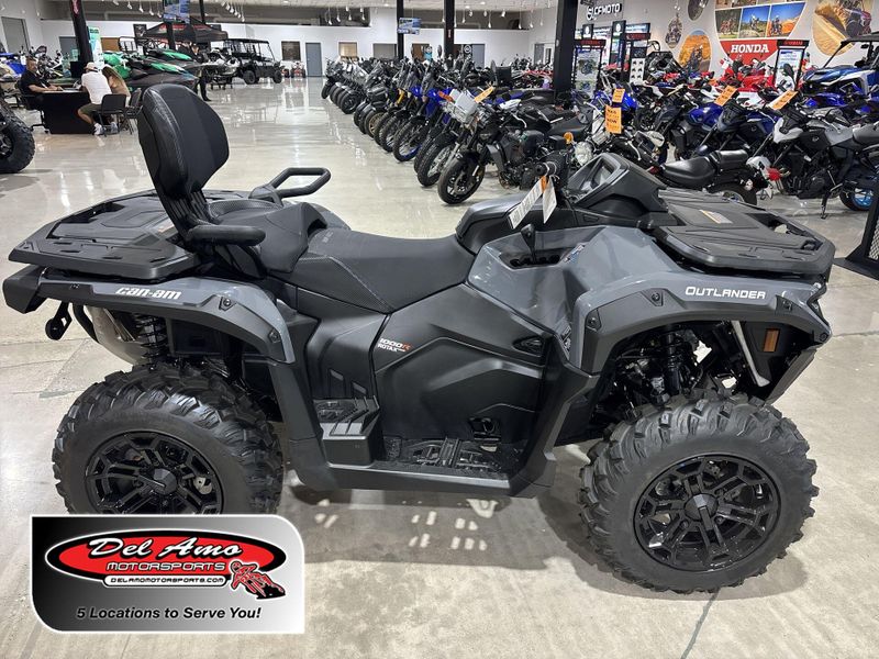 New 2026 Can-Am OUTLANDER MAX DPS 1000R Image 1