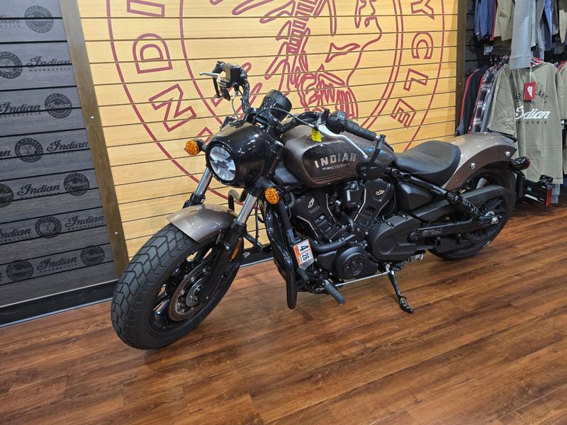 Used 2025 Indian Motorcycle Scout Bobber Ltd + Tech Image 3