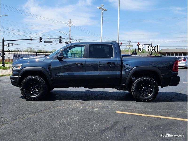 New 2026 RAM 1500 Rho Crew Cab 4x4 5'7' Box