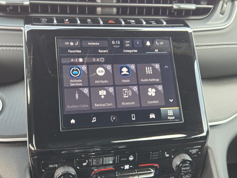 2025 Jeep Grand Cherokee Altitude photo 6