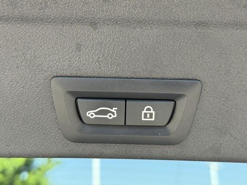 Used 2023 BMW X6 xDrive40iImage 16