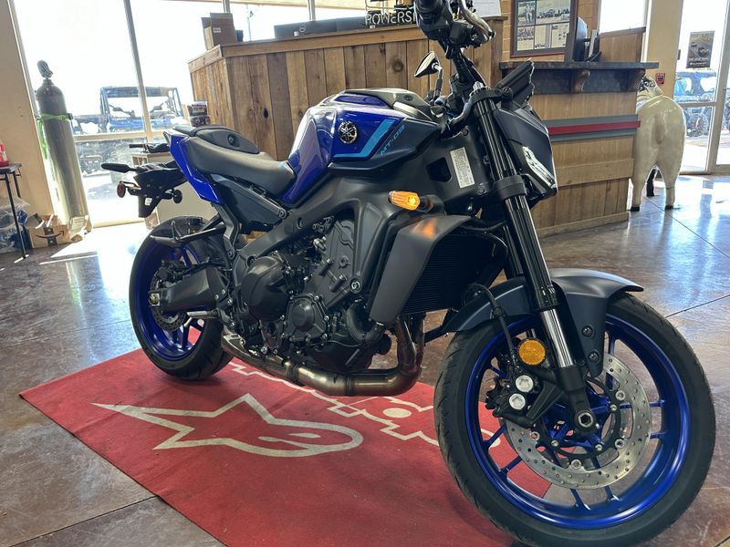 2024 YAMAHA MT09 TEAM BLUE in a TEAM YAMAHA BLUE exterior color. Family PowerSports (877) 886-1997 familypowersports.com 