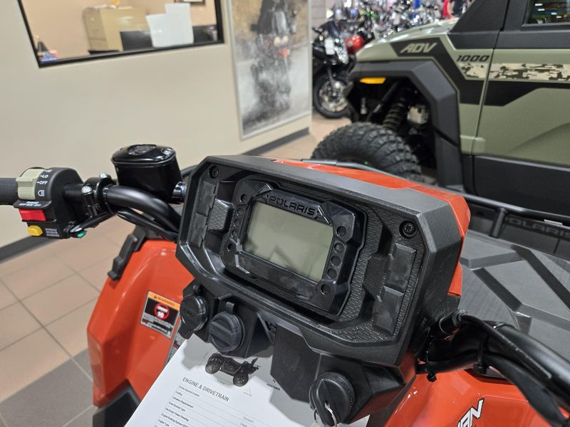 2025 Polaris SPORTSMAN 570 ORANGE RUST Image 8