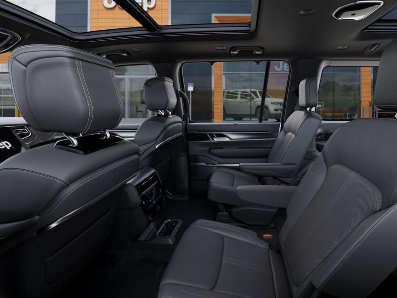 2026 Jeep Grand Wagoneer Summit Obsidian 4x4Image 72