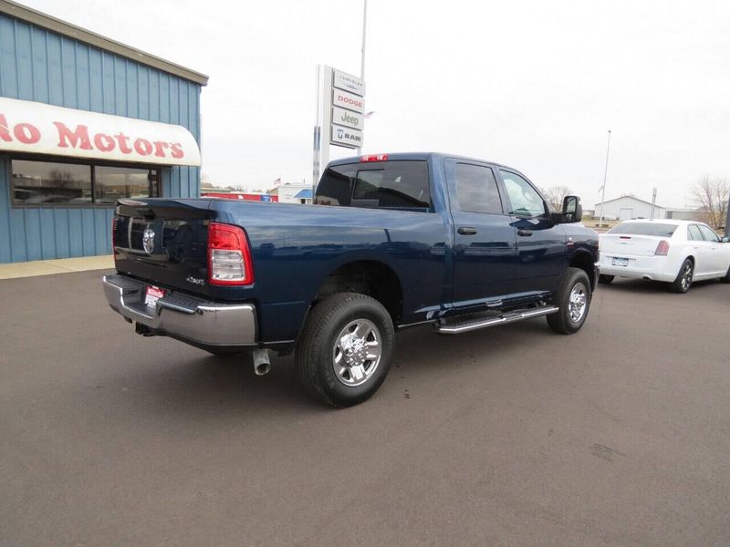 2024 RAM 3500 Tradesman Crew Cab 4x4 6