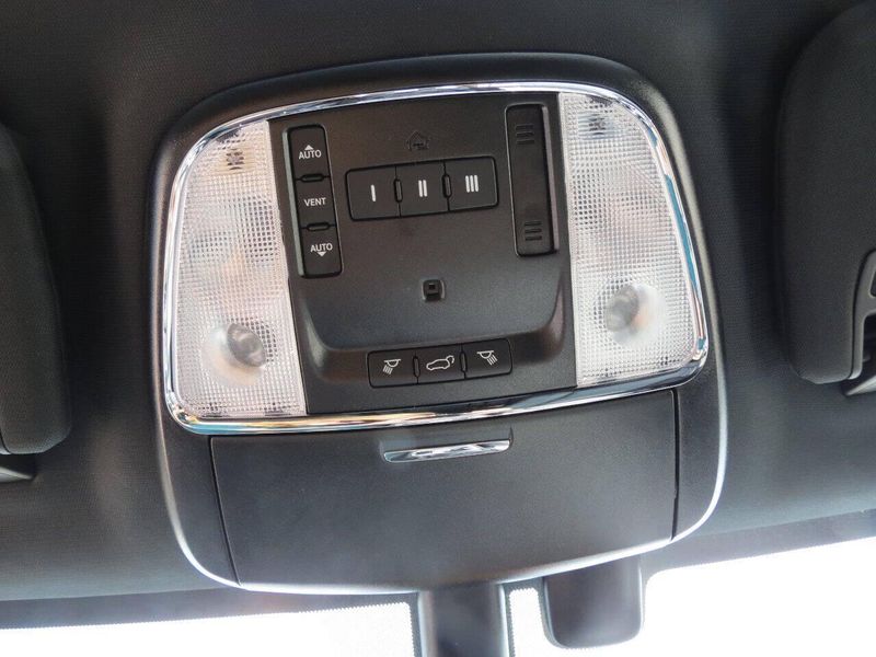 Used 2020 Jeep Grand Cherokee Limited 4x4 4dr SUVImage 20