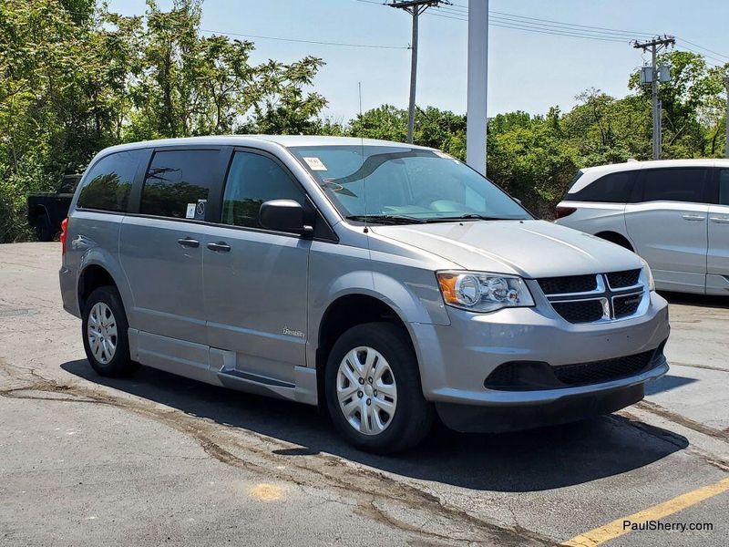 2019 Dodge Grand Caravan SEImage 12