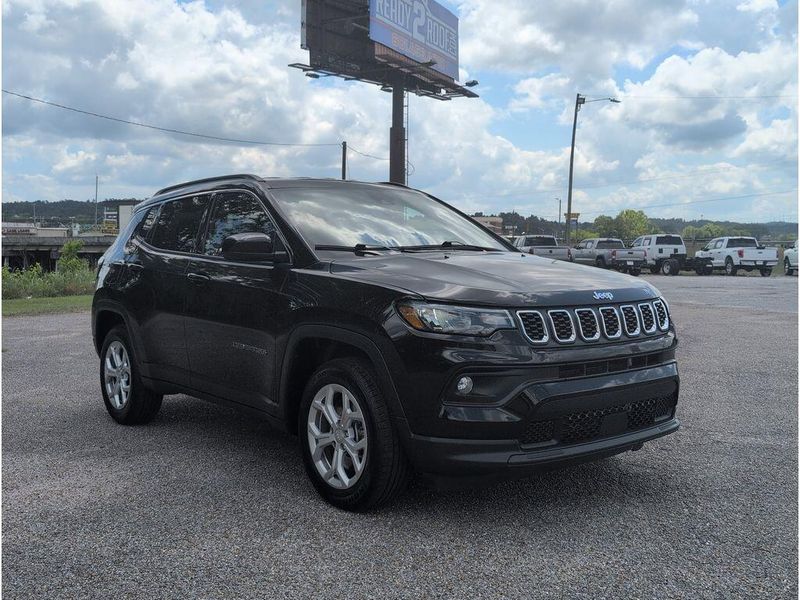 Used 2024 Jeep Compass LatitudeImage 7