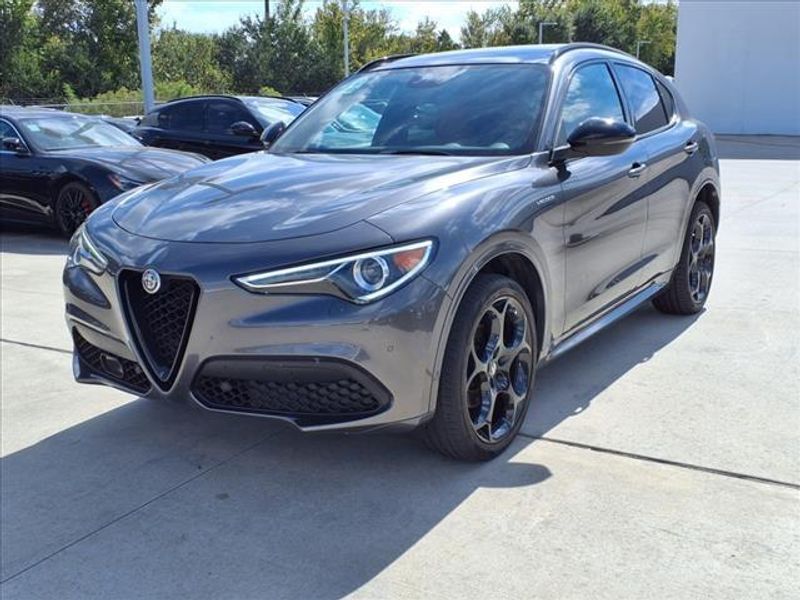 2022 Alfa Romeo Stelvio VeloceImage 11