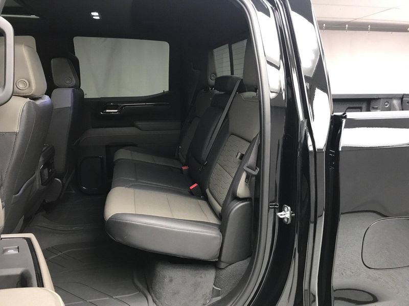 2024 Chevrolet Silverado 1500 ZR2Image 19