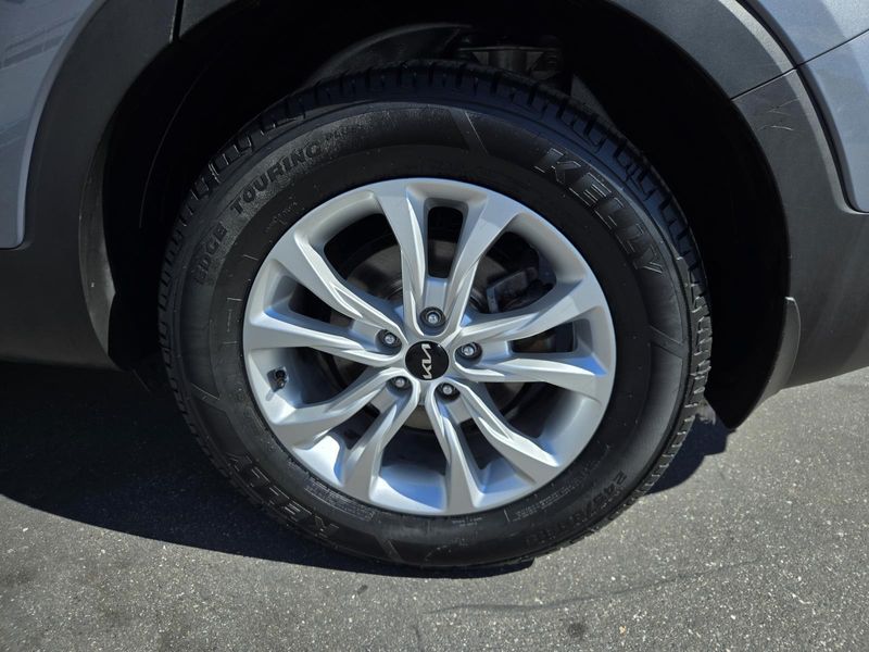 Used 2022 Kia Telluride LX AWD