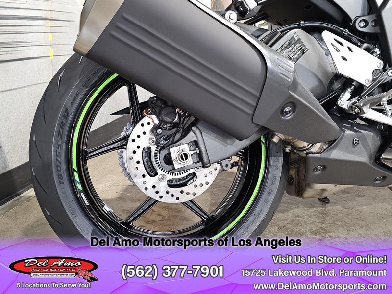 2025 Kawasaki NINJA ZX-6R KRT EDITION ABS Image 5