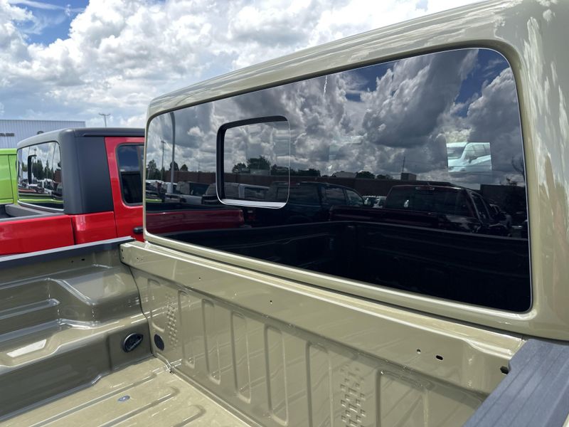 New 2025 Jeep Gladiator Mojave X 4x4Image 8