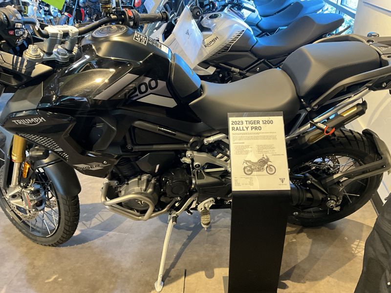 2023 Triumph TIGER 1200 in a SAPPHIRE BLACK exterior color. BMW Motorcycles of Modesto 209-524-2955 bmwmotorcyclesofmodesto.com 