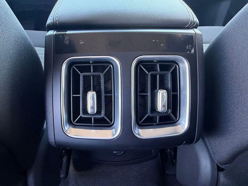 New 2026 Kia Sorento LXImage 18