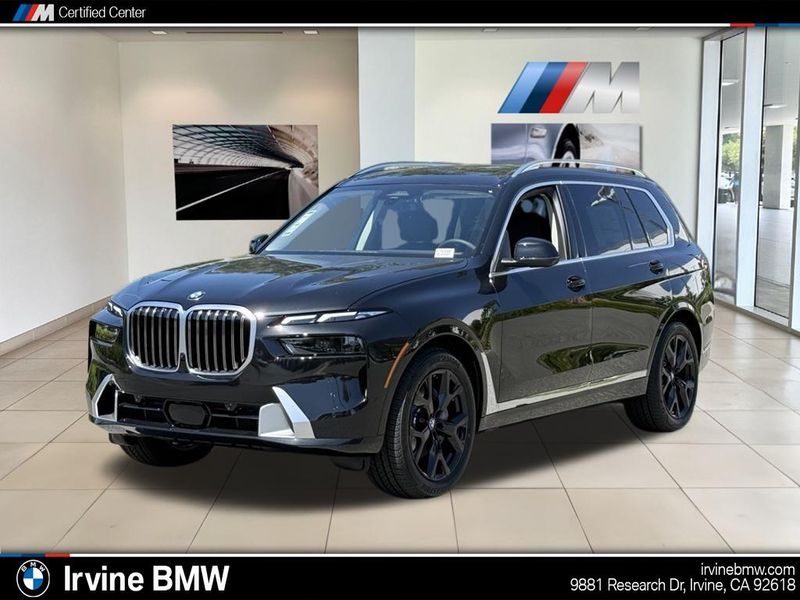 2025 BMW X7 xDrive40iImage 1